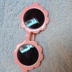 🌸 Pink Flower-Shaped Baby Sunglasses